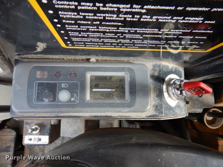 image for item KY9647 2000 John Deere 35ZTS  mini excavator