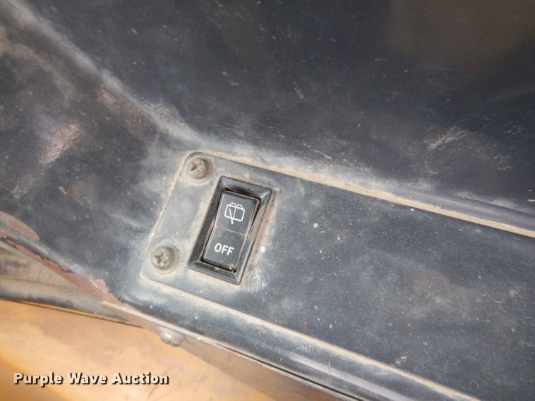 image for item KY9647 2000 John Deere 35ZTS  mini excavator