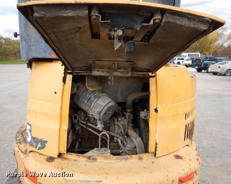 image for item KY9647 2000 John Deere 35ZTS  mini excavator