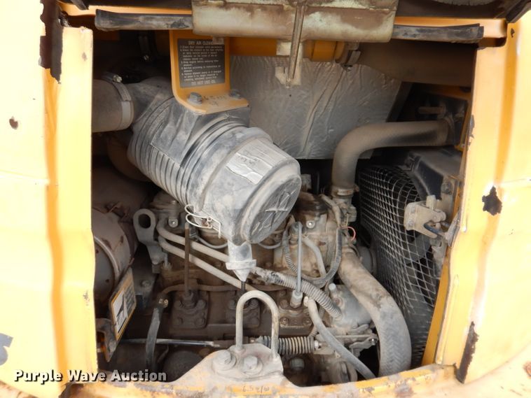 image for item KY9647 2000 John Deere 35ZTS  mini excavator