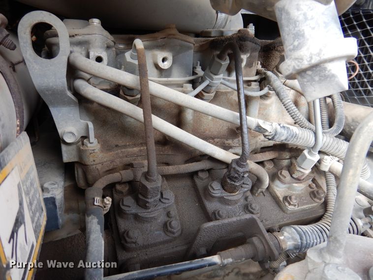 image for item KY9647 2000 John Deere 35ZTS  mini excavator