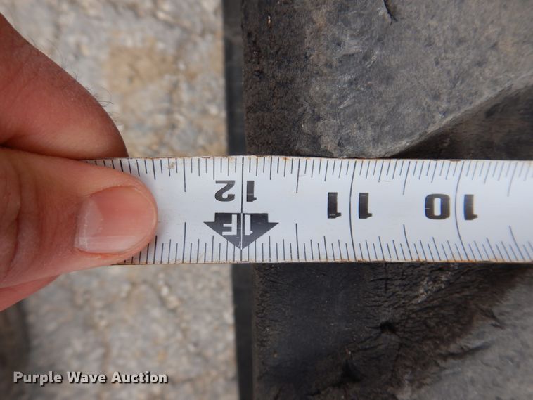 image for item KY9647 2000 John Deere 35ZTS  mini excavator