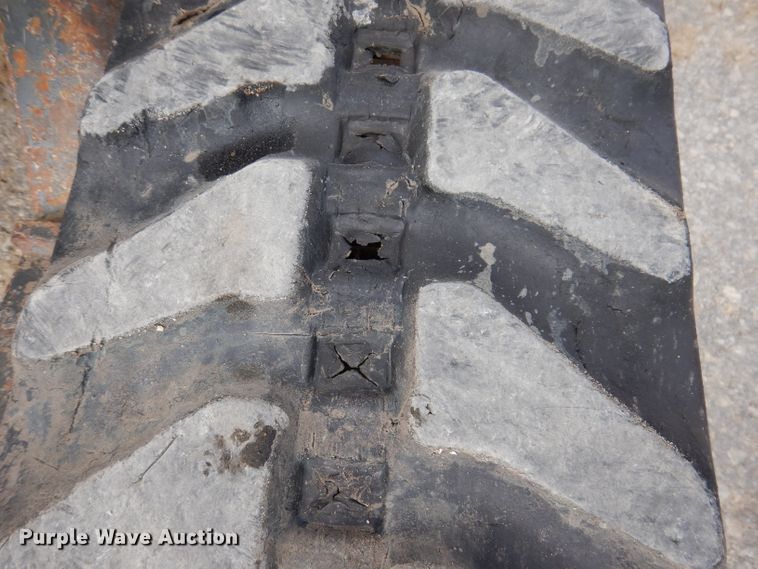 image for item KY9647 2000 John Deere 35ZTS  mini excavator