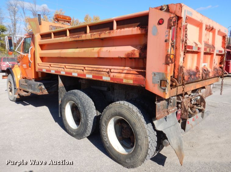 image for item KY9649 1998 International 4900  dump truck