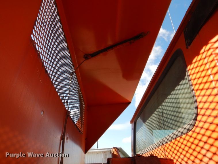 image for item KY9649 1998 International 4900  dump truck