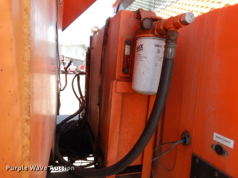 image for item KY9649 1998 International 4900  dump truck