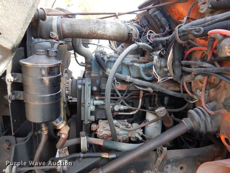 image for item KY9649 1998 International 4900  dump truck