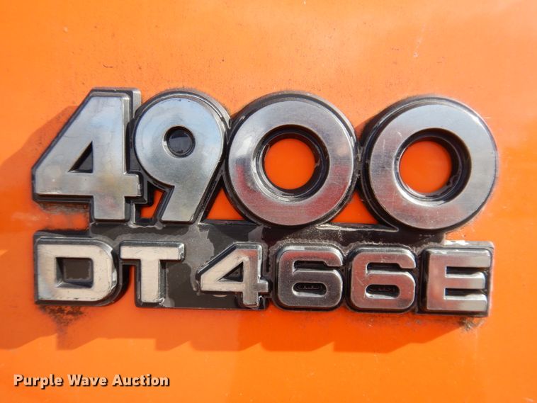 image for item KY9649 1998 International 4900  dump truck