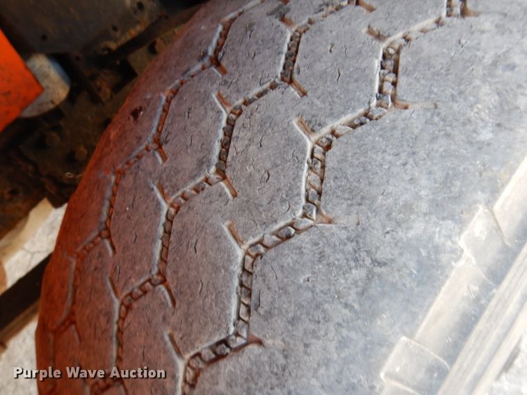 image for item KY9649 1998 International 4900  dump truck