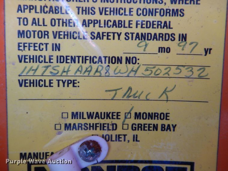 image for item KY9649 1998 International 4900  dump truck