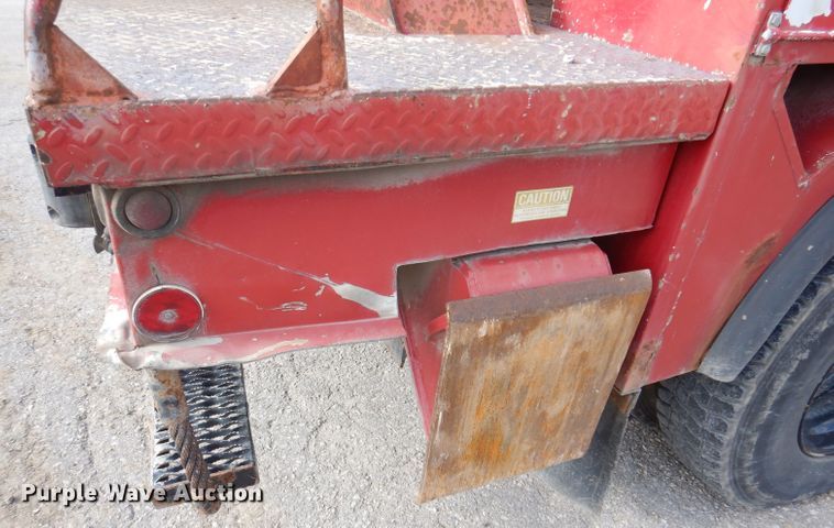 image for item KY9656 1998 Freightliner Business Class FL70  digger derrick truck