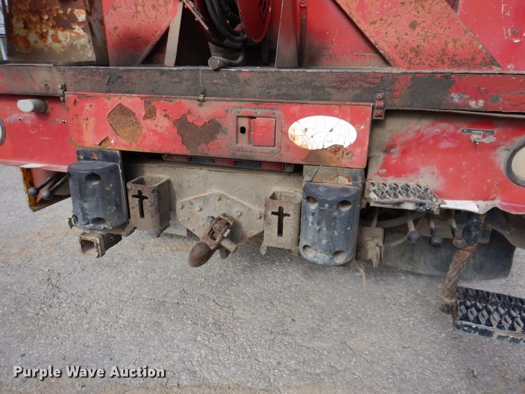 image for item KY9656 1998 Freightliner Business Class FL70  digger derrick truck