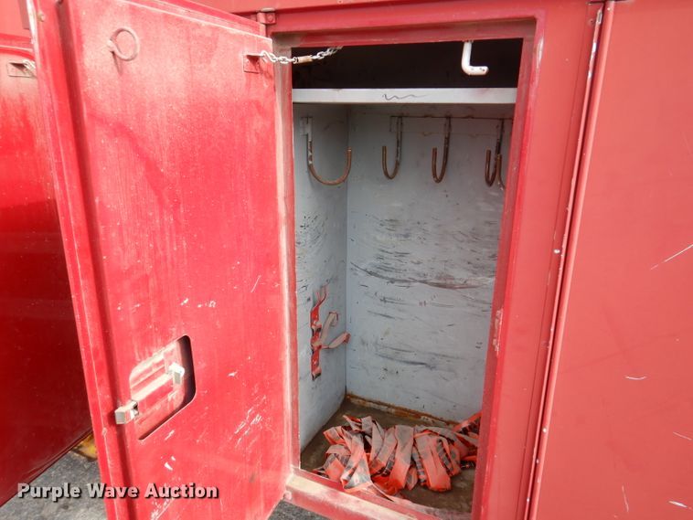 image for item KY9656 1998 Freightliner Business Class FL70  digger derrick truck