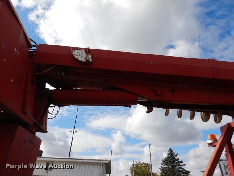 image for item KY9656 1998 Freightliner Business Class FL70  digger derrick truck