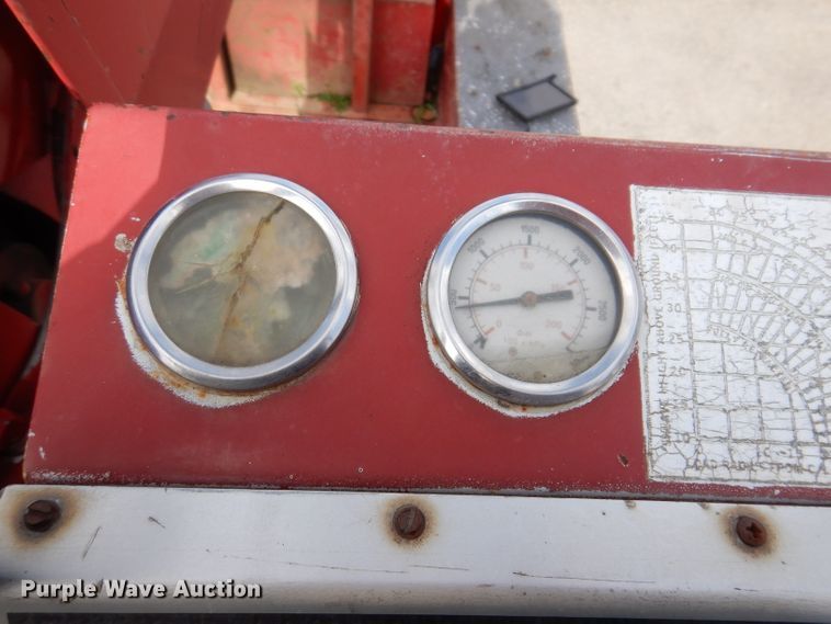 image for item KY9656 1998 Freightliner Business Class FL70  digger derrick truck