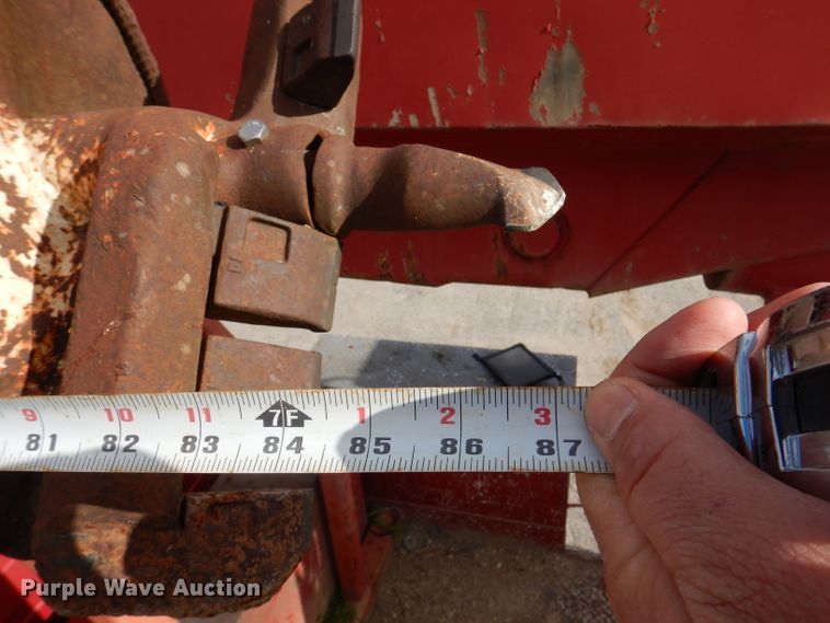 image for item KY9656 1998 Freightliner Business Class FL70  digger derrick truck