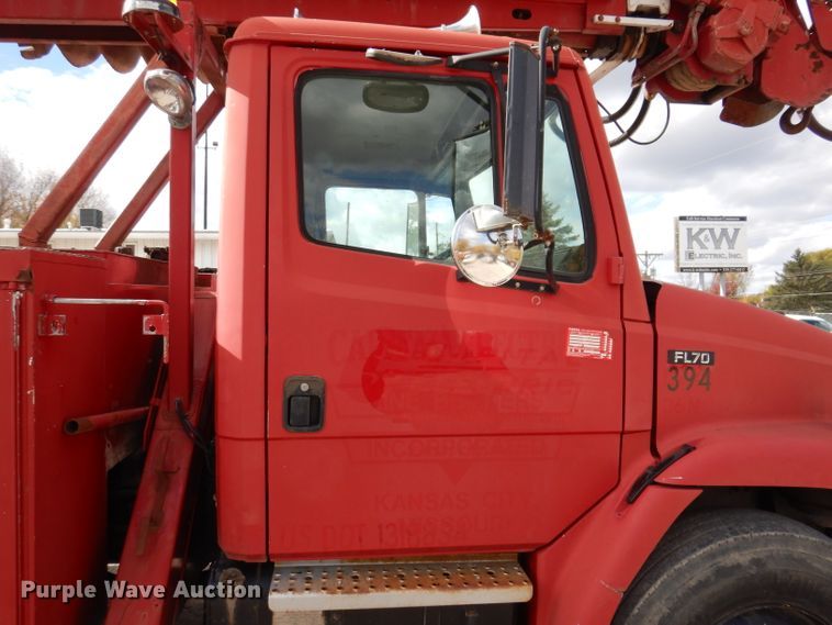 image for item KY9656 1998 Freightliner Business Class FL70  digger derrick truck