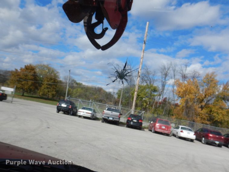 image for item KY9656 1998 Freightliner Business Class FL70  digger derrick truck