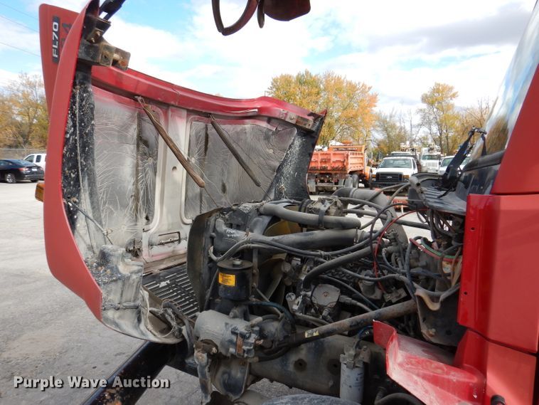 image for item KY9656 1998 Freightliner Business Class FL70  digger derrick truck