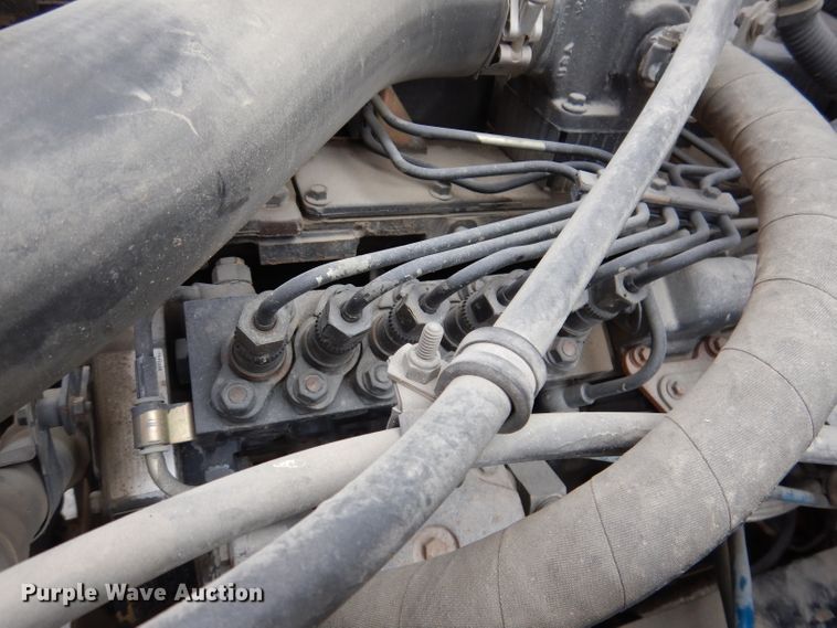 image for item KY9656 1998 Freightliner Business Class FL70  digger derrick truck