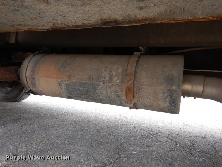 image for item KY9656 1998 Freightliner Business Class FL70  digger derrick truck