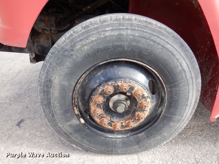 image for item KY9656 1998 Freightliner Business Class FL70  digger derrick truck