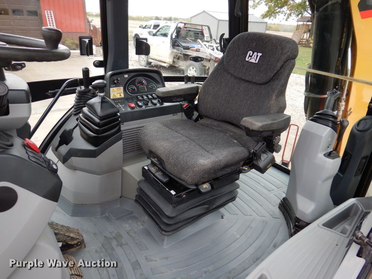 image for item KY9670 2014 Caterpillar 430F  backhoe