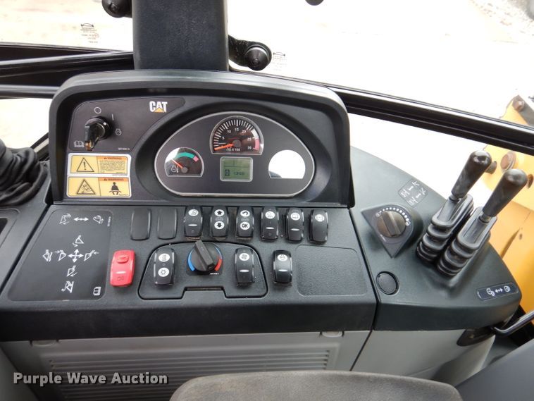 image for item KY9670 2014 Caterpillar 430F  backhoe