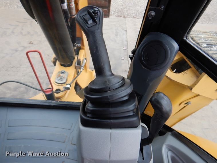 image for item KY9670 2014 Caterpillar 430F  backhoe