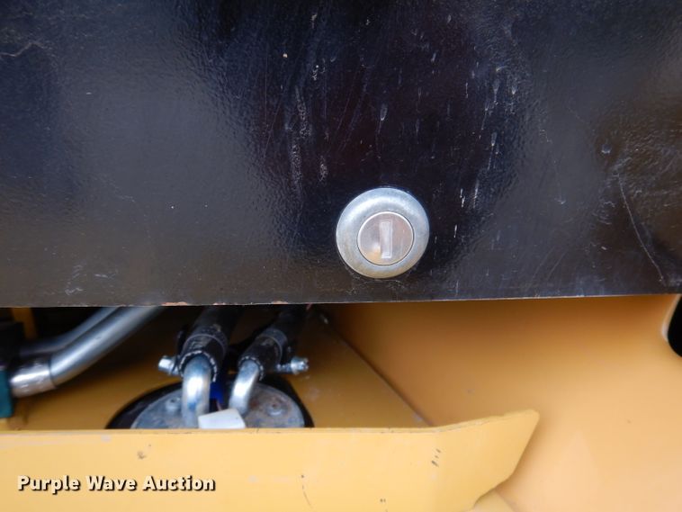 image for item KY9670 2014 Caterpillar 430F  backhoe