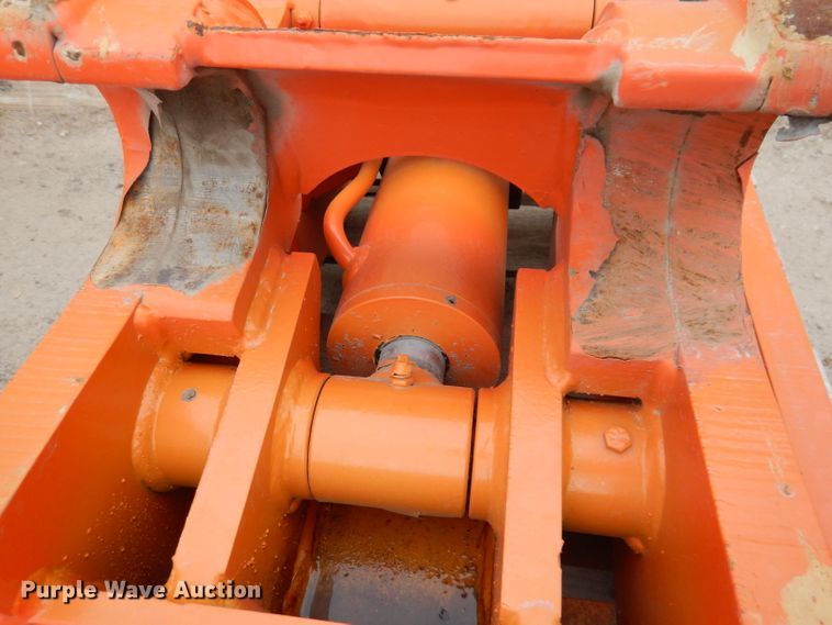 image for item KY9679 JRB excavator quick coupler