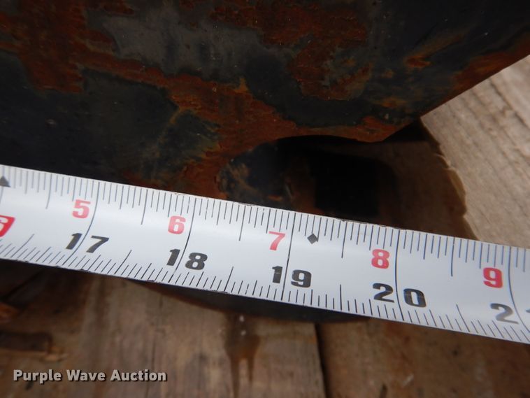 image for item KY9680 Central Fabricators TXC-255  excavator quick coupler