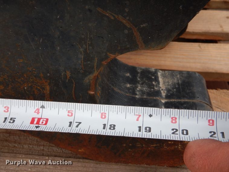 image for item KY9682 Central Fabricators TXC-255  excavator quick coupler