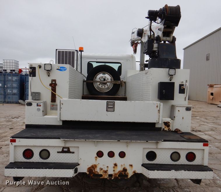 image for item KY9683 2016 Hino 268  utility / service truck