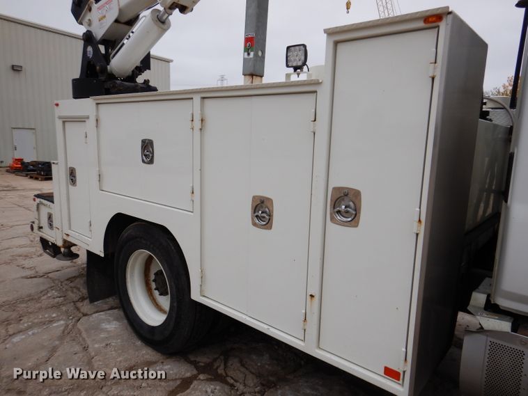 image for item KY9683 2016 Hino 268  utility / service truck