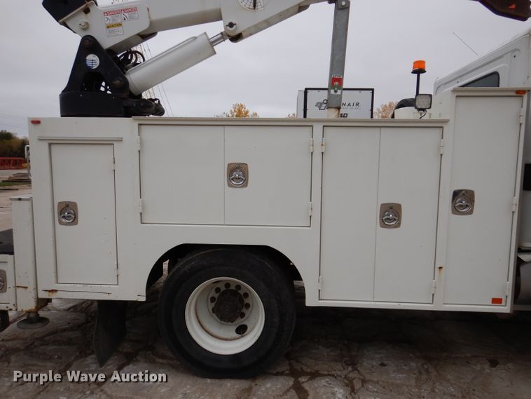 image for item KY9683 2016 Hino 268  utility / service truck