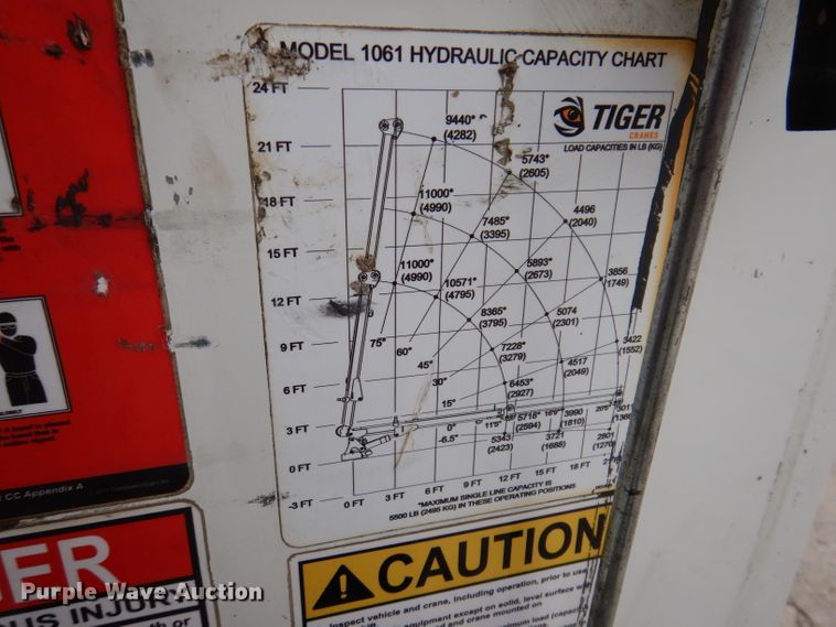 image for item KY9683 2016 Hino 268  utility / service truck