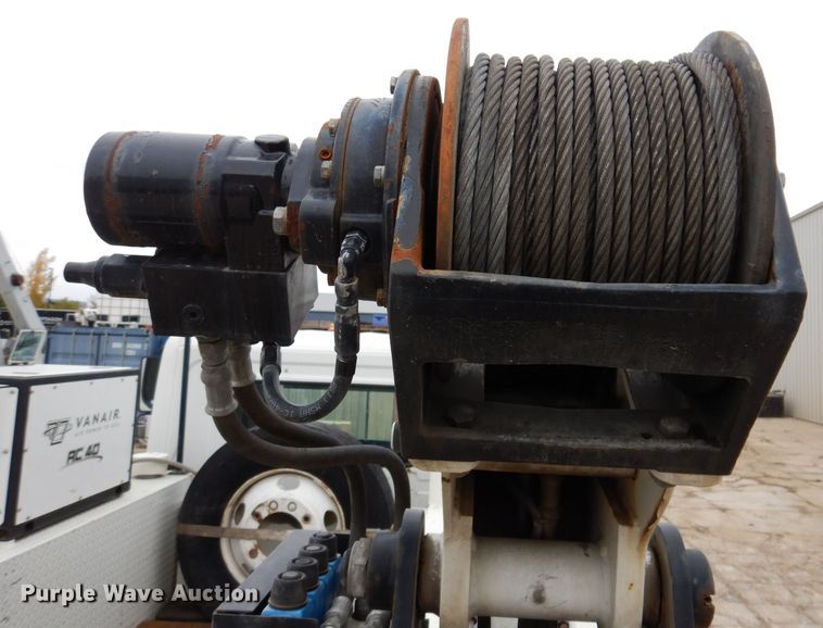 image for item KY9683 2016 Hino 268  utility / service truck