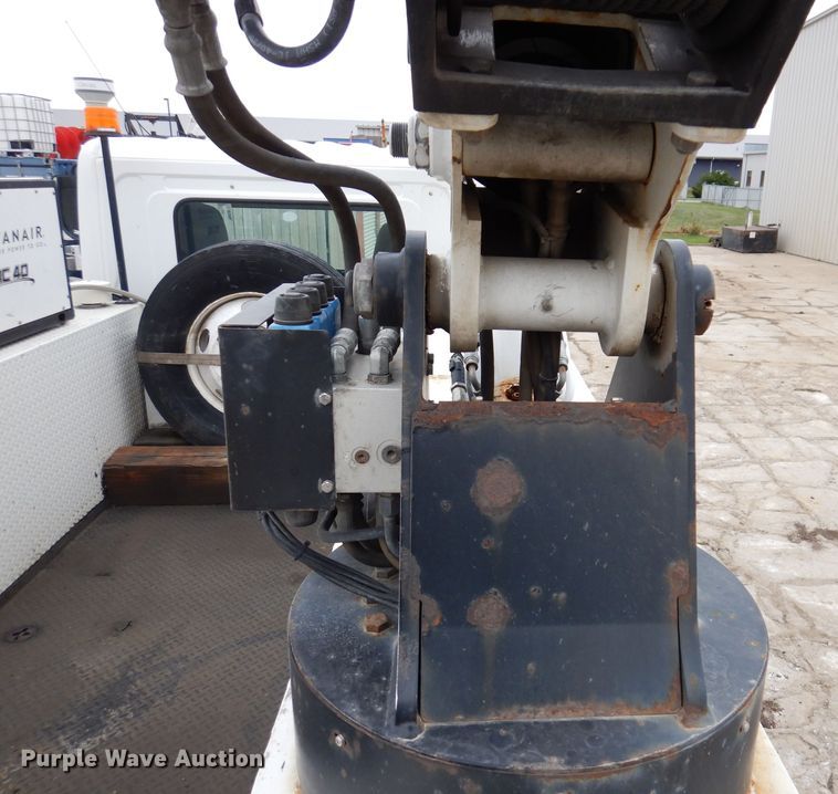 image for item KY9683 2016 Hino 268  utility / service truck