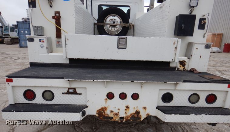 image for item KY9683 2016 Hino 268  utility / service truck