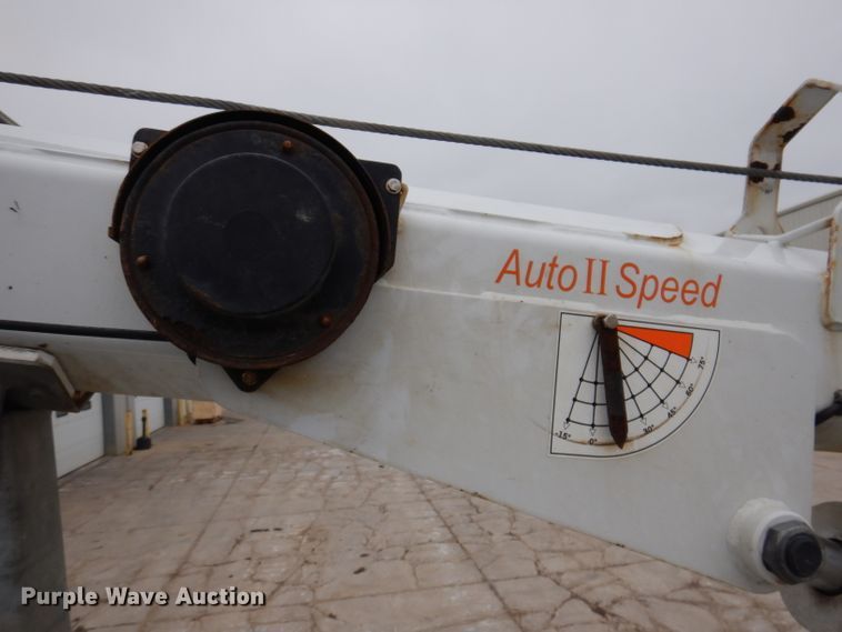 image for item KY9683 2016 Hino 268  utility / service truck