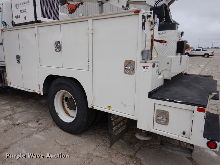 image for item KY9683 2016 Hino 268  utility / service truck