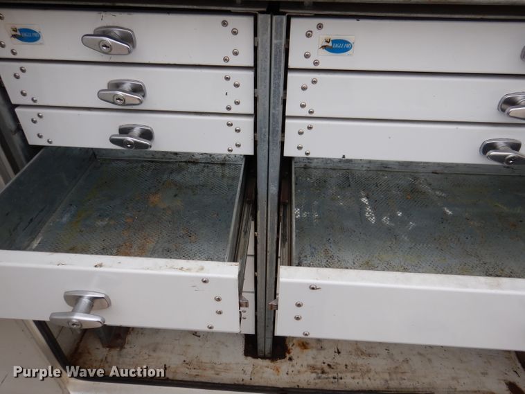 image for item KY9683 2016 Hino 268  utility / service truck