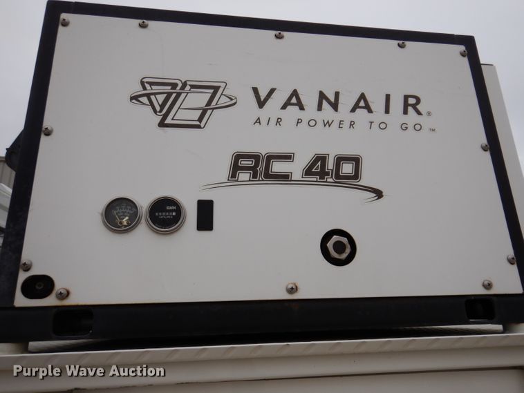 image for item KY9683 2016 Hino 268  utility / service truck