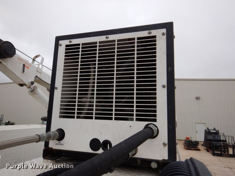 image for item KY9683 2016 Hino 268  utility / service truck