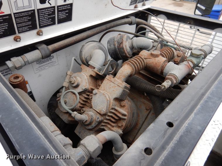 image for item KY9683 2016 Hino 268  utility / service truck