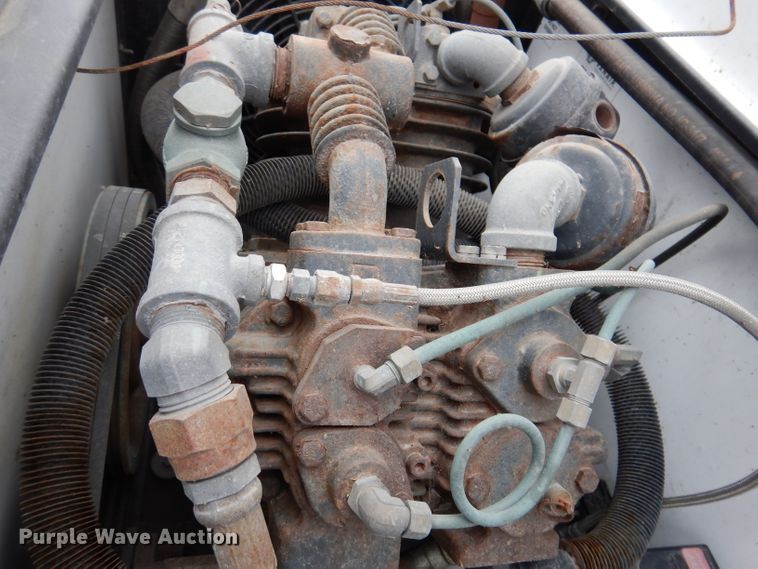 image for item KY9683 2016 Hino 268  utility / service truck