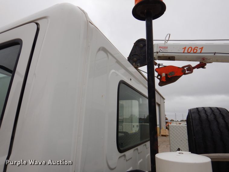 image for item KY9683 2016 Hino 268  utility / service truck