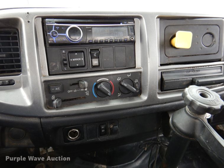 image for item KY9683 2016 Hino 268  utility / service truck