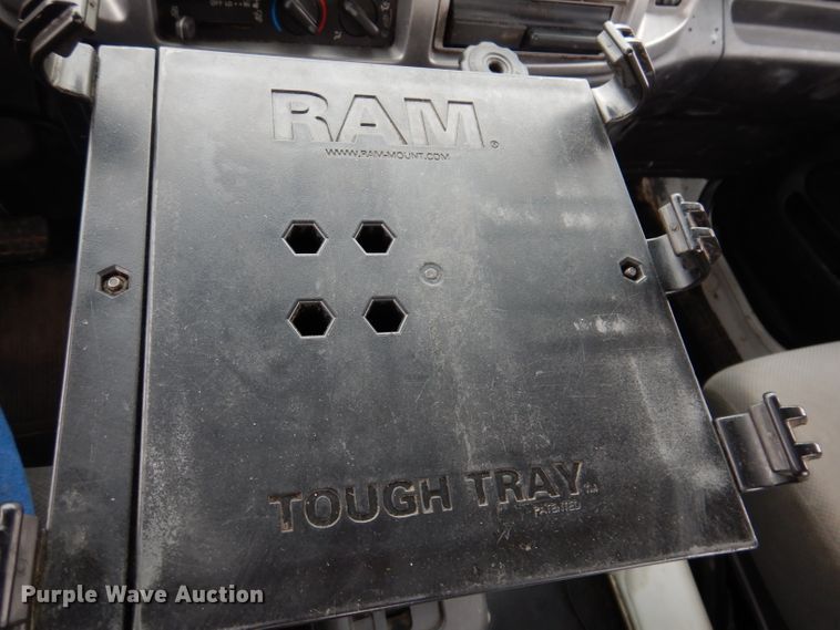 image for item KY9683 2016 Hino 268  utility / service truck